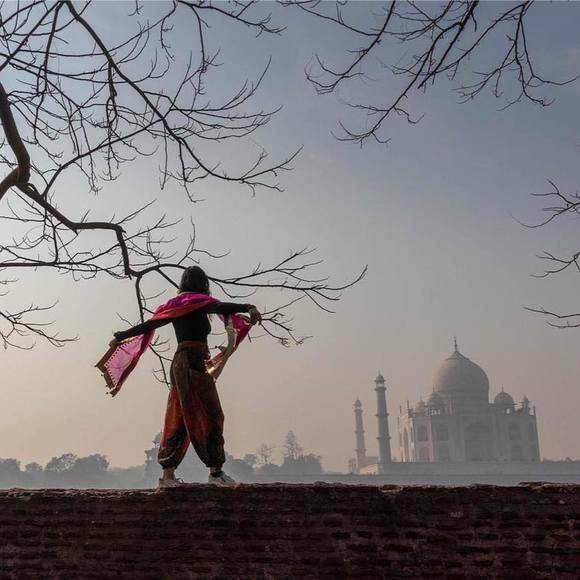 Meet your Posher, Kayla - Picture 1 of 1